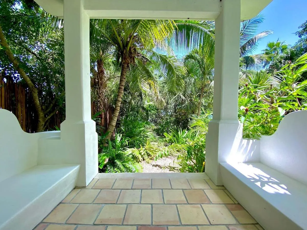 Casa Calisa Bed & Breakfast Bacalar 0*,  Mexico