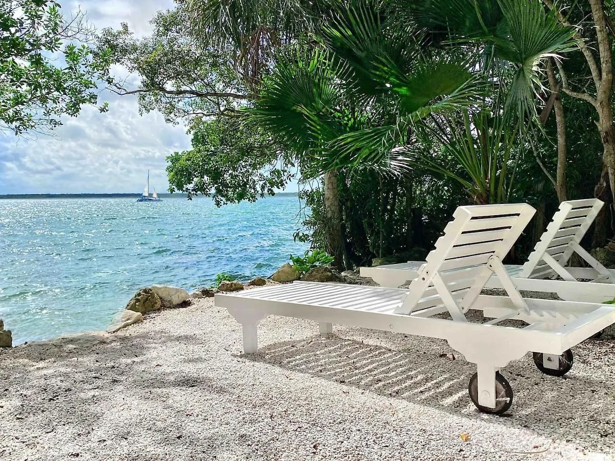 Casa Calisa Bed & Breakfast Bacalar